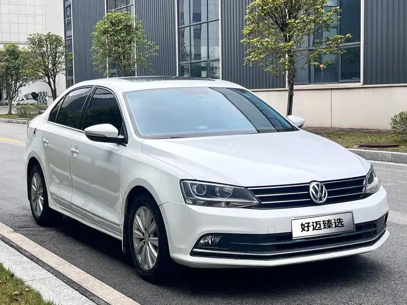 2015 Volkswagen Sagitar 230TSI Automatic Comfort Model — миниатюра 3