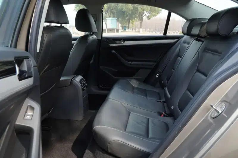 2017 Volkswagen Sagitar 230TSI Automatic Comfort Edition — миниатюра 17