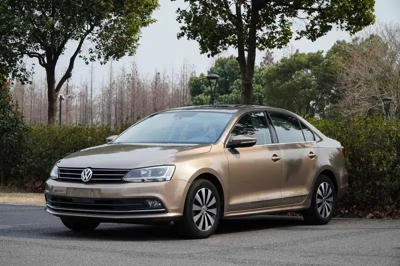 2017 Volkswagen Sagitar 230TSI Automatic Comfort Edition — миниатюра 9