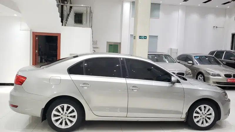 2014 Volkswagen Sagitar 1.6L Automatic Comfort Model — миниатюра 8
