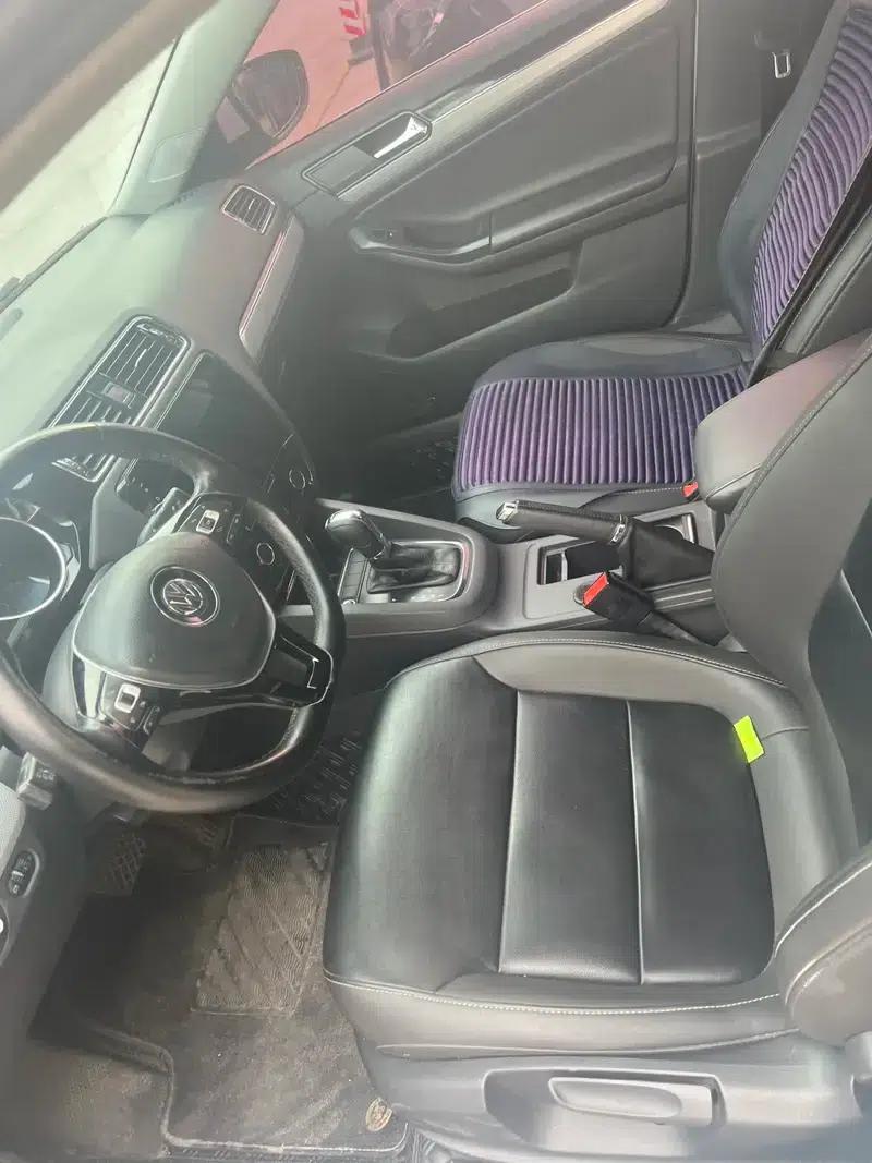 2015 Volkswagen Sagitar 230TSI Automatic Comfort Model — миниатюра 7