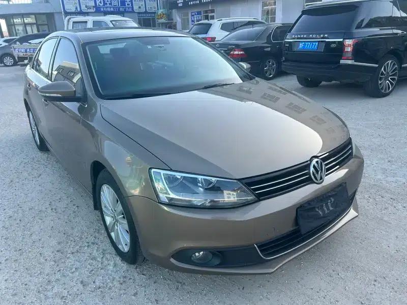 2014 Volkswagen Sagitar 1.6L Automatic Fashion Edition — миниатюра 3