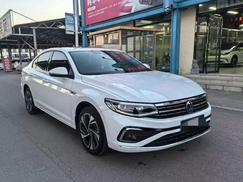 2025 Volkswagen Bora 300TSI DSG Premium Edition — миниатюра 3