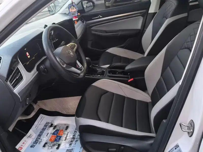2025 Volkswagen Bora 300TSI DSG Premium Edition — миниатюра 8
