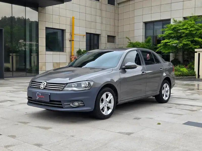 2013 Volkswagen Bora 1.6L Manual Comfort Model — миниатюра 1