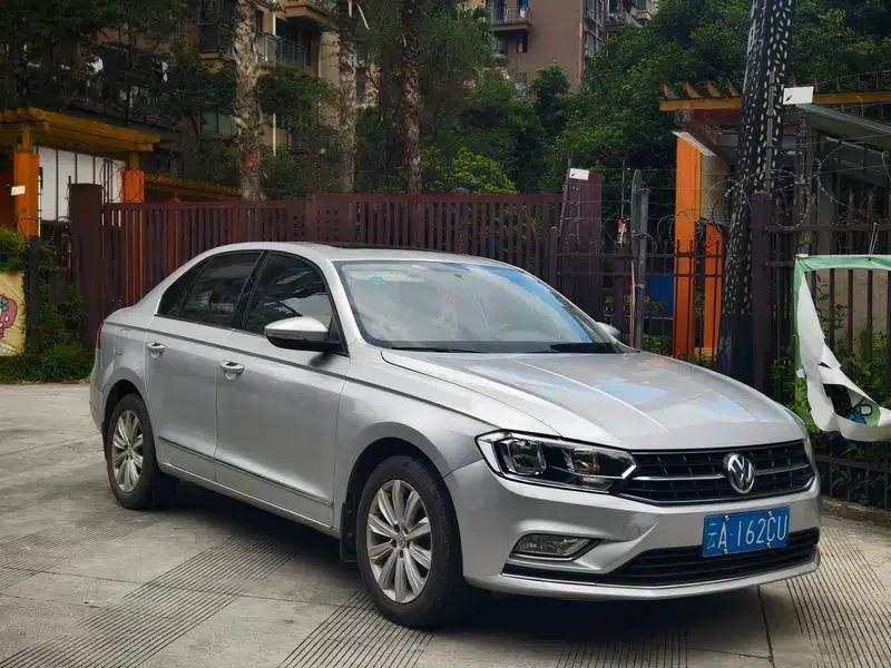 2016 Volkswagen Bora 230TSI Manual Comfort Model — миниатюра 3