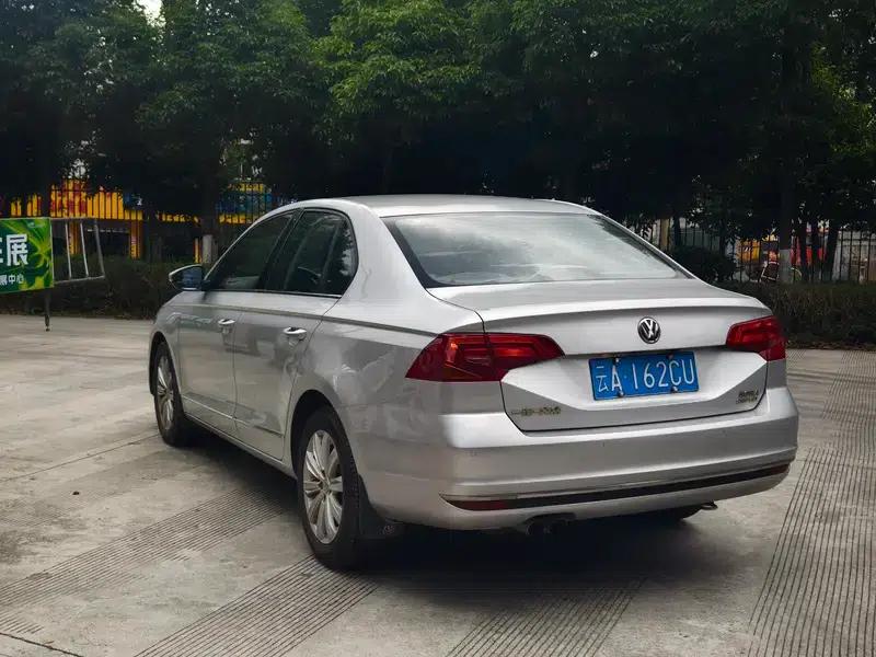 2016 Volkswagen Bora 230TSI Manual Comfort Model — миниатюра 4