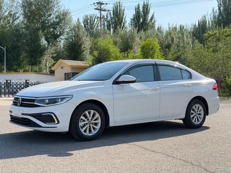 2023 Volkswagen Bora 1.5L Automatic Limited Edition — миниатюра 1