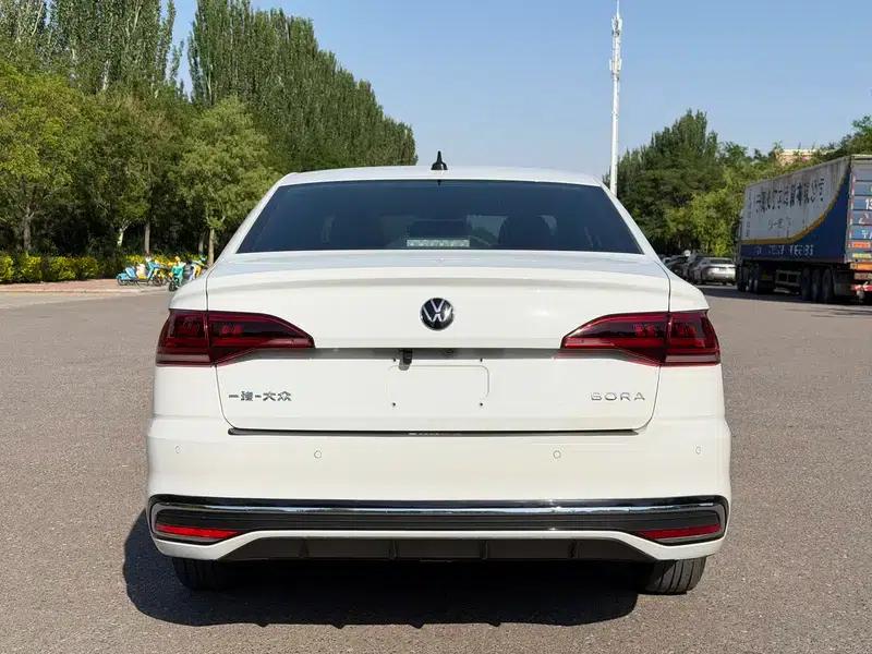 2023 Volkswagen Bora 1.5L Automatic Limited Edition — миниатюра 5