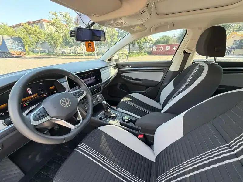 2023 Volkswagen Bora 1.5L Automatic Limited Edition — миниатюра 8