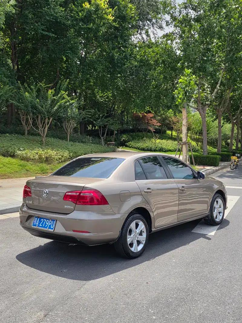 2014 Volkswagen Bora 1.6L Automatic Comfort Model — миниатюра 4