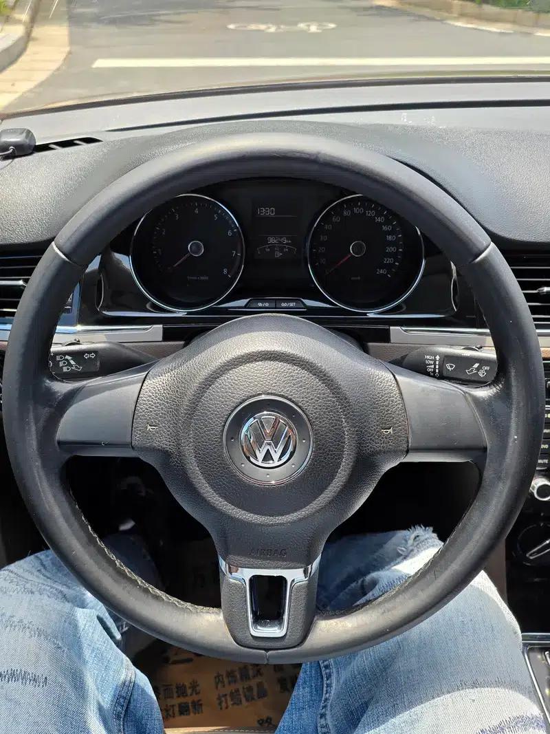 2014 Volkswagen Bora 1.6L Automatic Comfort Model — миниатюра 6