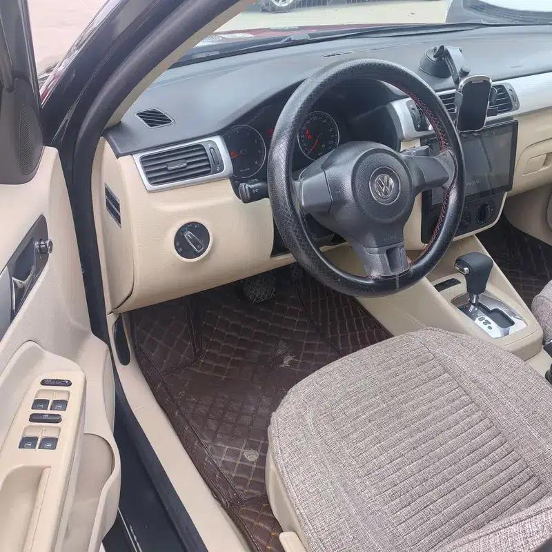 2011 Volkswagen Bora 1.6L Automatic Fashion Edition — миниатюра 8