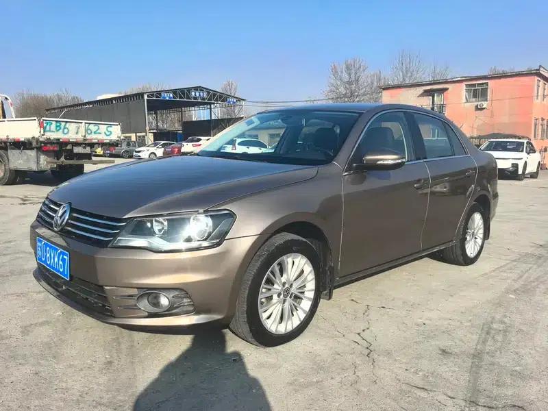 2013 Volkswagen Bora 1.4T Automatic Luxury Edition — миниатюра 1