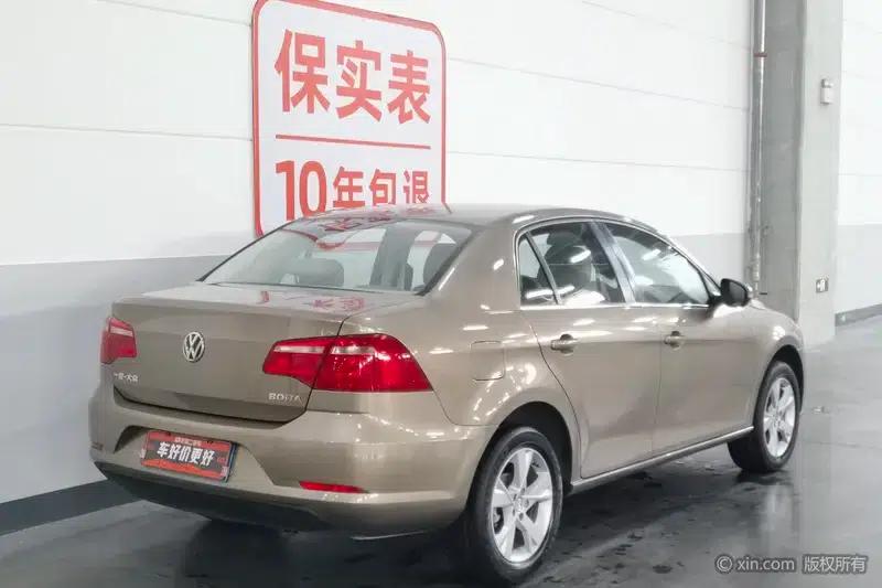 2014 Volkswagen Bora 1.6L Automatic Comfort Model — миниатюра 4
