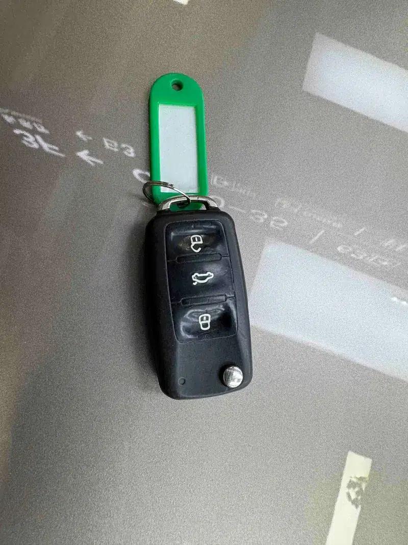 2014 Volkswagen Bora 1.6L Automatic Fashion Edition — миниатюра 11