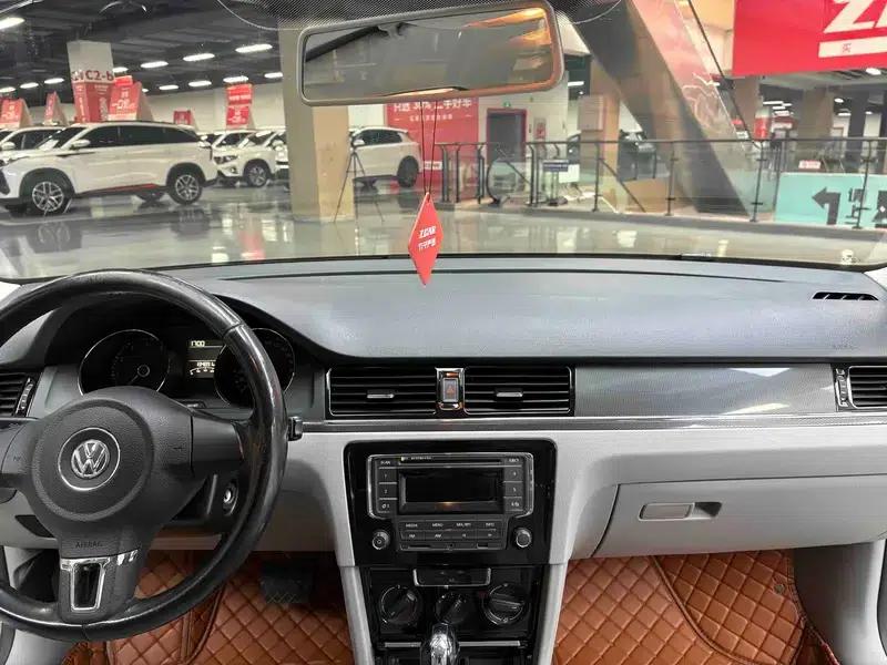 2014 Volkswagen Bora 1.6L Automatic Fashion Edition — миниатюра 20
