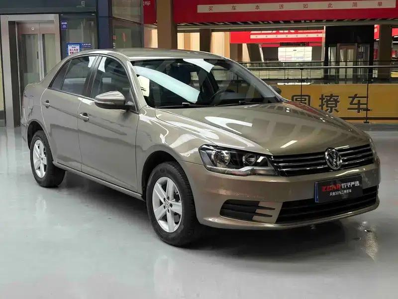 2014 Volkswagen Bora 1.6L Automatic Fashion Edition — миниатюра 3