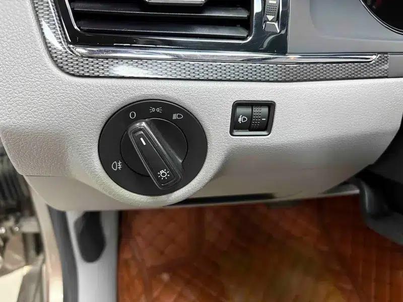 2014 Volkswagen Bora 1.6L Automatic Fashion Edition — миниатюра 30