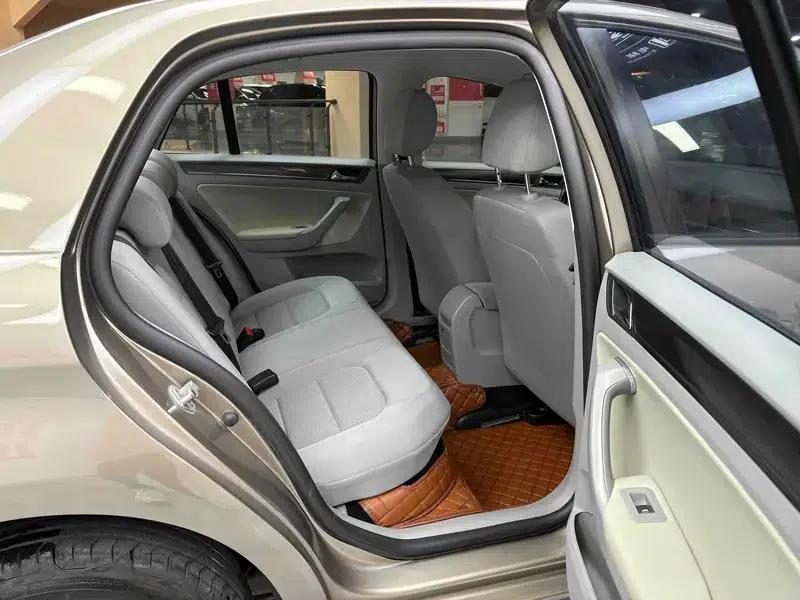 2014 Volkswagen Bora 1.6L Automatic Fashion Edition — миниатюра 33