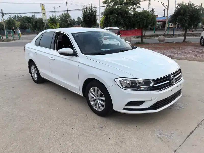 2018 Volkswagen Bora 1.5L Manual Fashion Edition — миниатюра 3