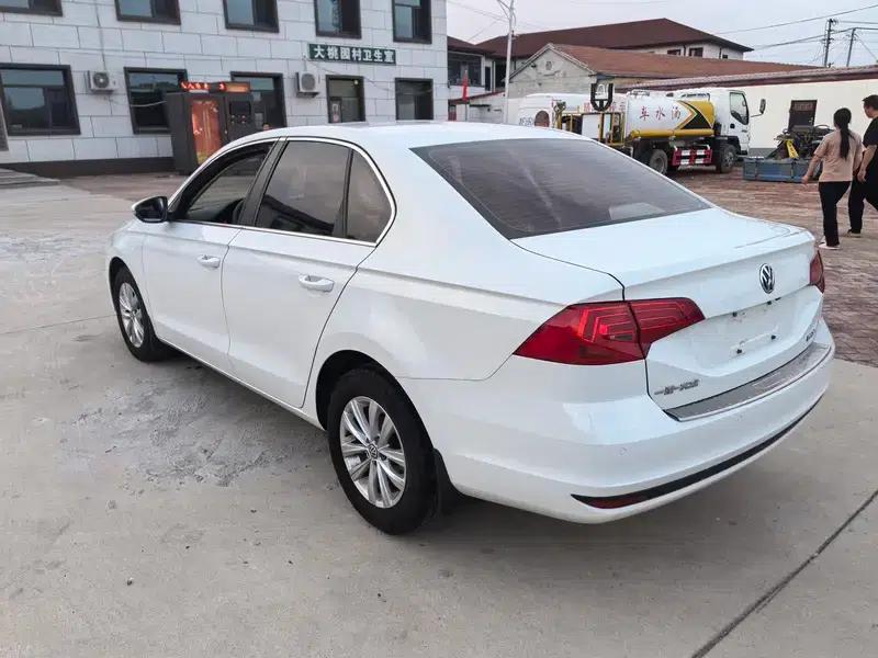 2018 Volkswagen Bora 1.5L Manual Fashion Edition — миниатюра 4