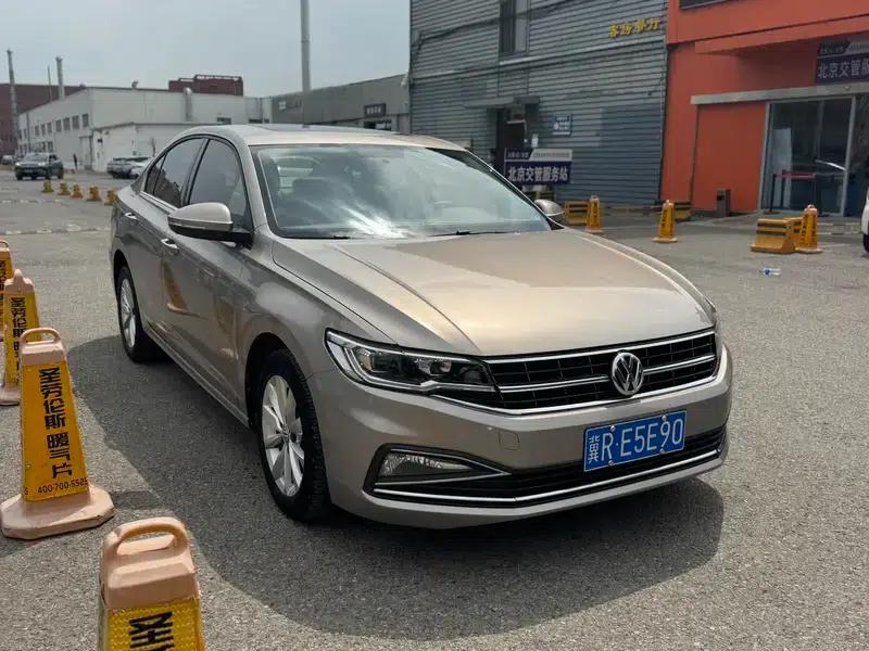 2020 Volkswagen Bora 1.5L Manual Comfort Model — миниатюра 3