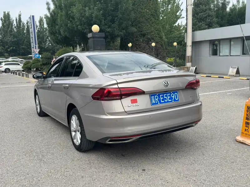 2020 Volkswagen Bora 1.5L Manual Comfort Model — миниатюра 4