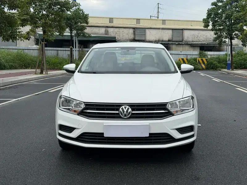 2019 Volkswagen Bora Legend 1.5L Automatic Fashion Model (China VI Emission Standard) — миниатюра 2