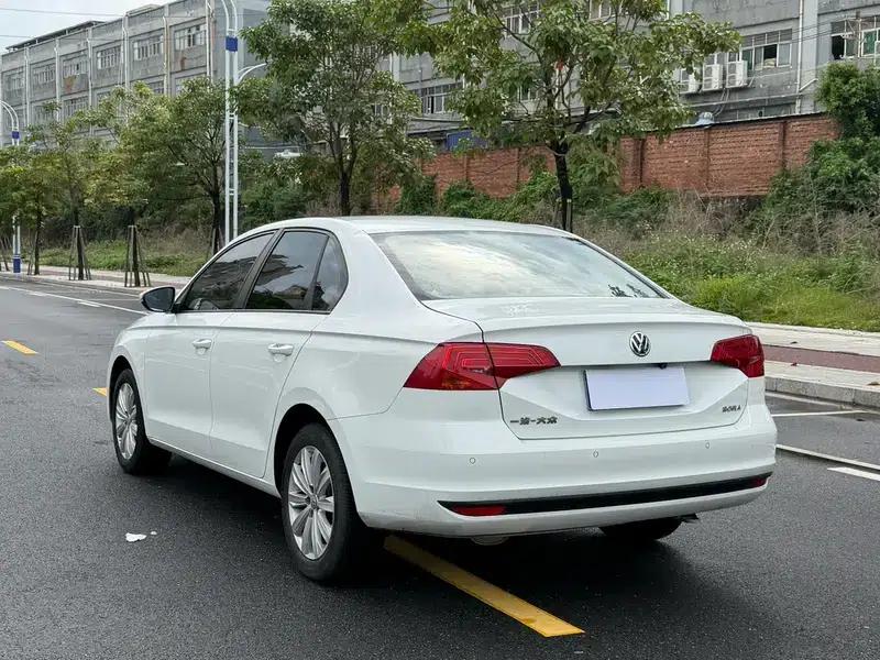 2019 Volkswagen Bora Legend 1.5L Automatic Fashion Model (China VI Emission Standard) — миниатюра 4