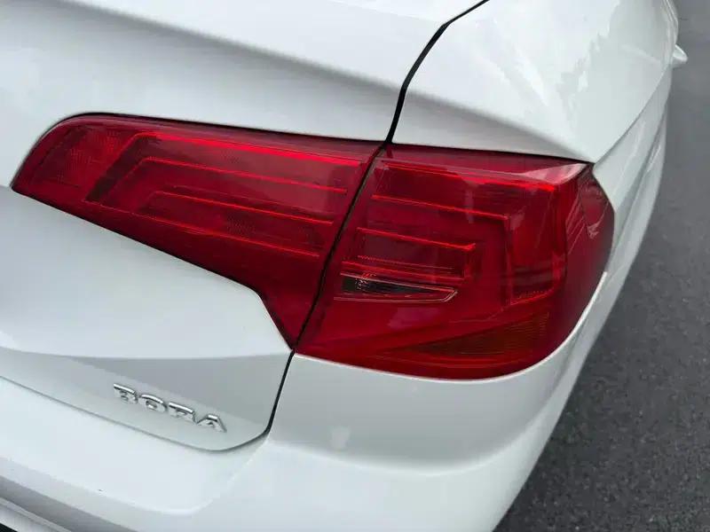 2019 Volkswagen Bora Legend 1.5L Automatic Fashion Model (China VI Emission Standard) — миниатюра 8