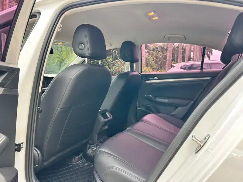 2020 Volkswagen Bora 1.5L Automatic Fashion Edition — миниатюра 9