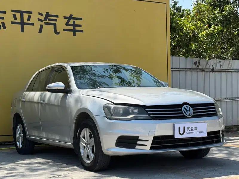 2013 Volkswagen Bora 1.6L Automatic Fashion Edition — миниатюра 3