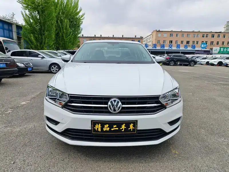 2017 Volkswagen Bora 1.6L Automatic Comfort Model — миниатюра 2