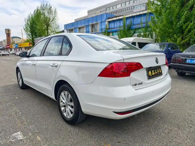 2017 Volkswagen Bora 1.6L Automatic Comfort Model — миниатюра 4