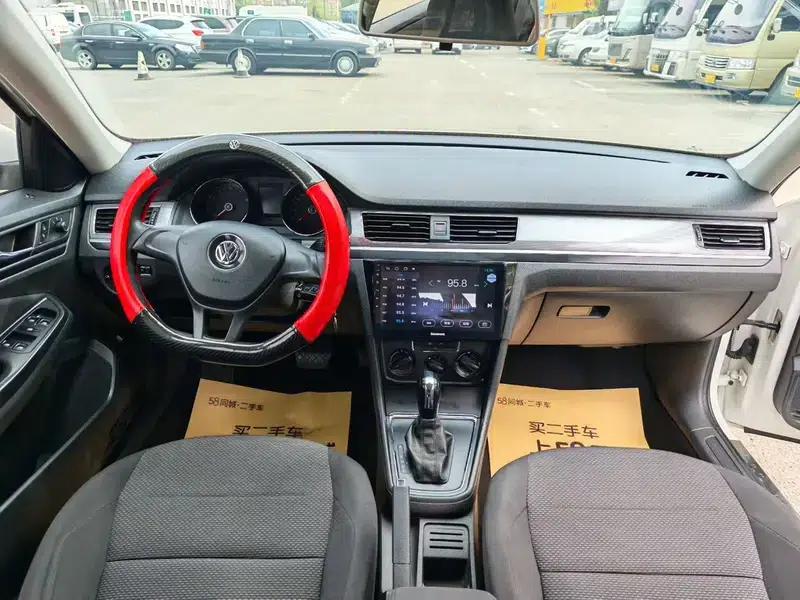2017 Volkswagen Bora 1.6L Automatic Comfort Model — миниатюра 7