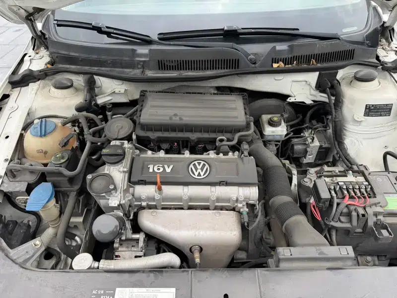 2015 Volkswagen Bora Value Edition 1.6L Manual Fashion Model — миниатюра 10