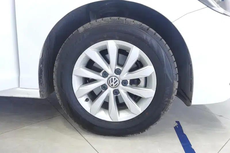 2020 Volkswagen Bora 1.5L Automatic Fashion Edition — миниатюра 11