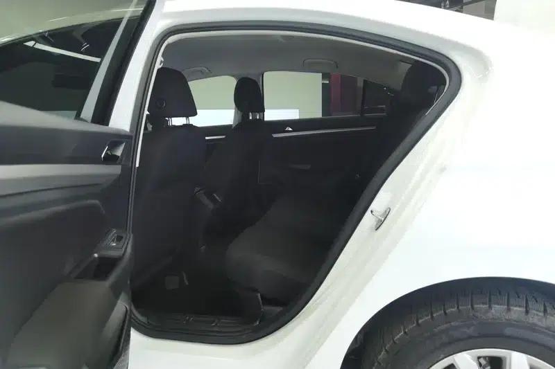 2020 Volkswagen Bora 1.5L Automatic Fashion Edition — миниатюра 15