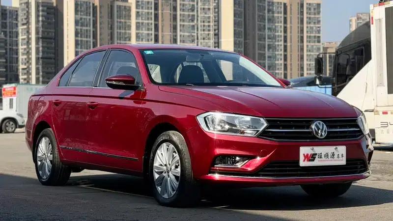 2017 Volkswagen Bora 1.6L Automatic Comfort Model — миниатюра 3