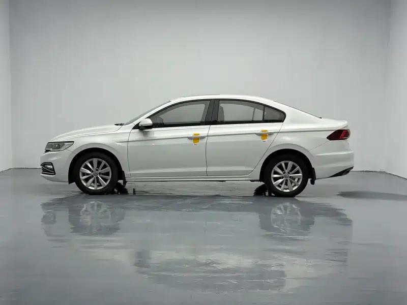 2020 Volkswagen Bora 1.5L Automatic Comfort Model — миниатюра 4