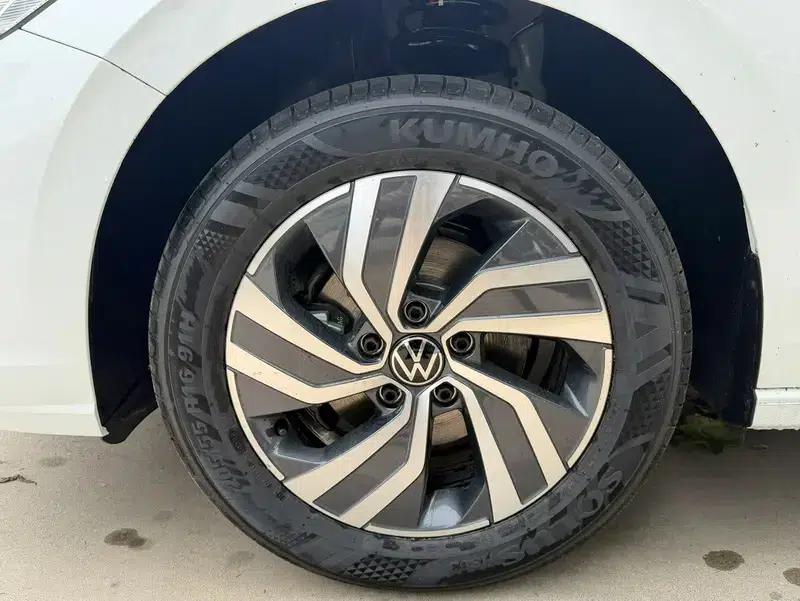 2025 Volkswagen Bora 200TSI DSG Joyful Navigation Edition — миниатюра 6