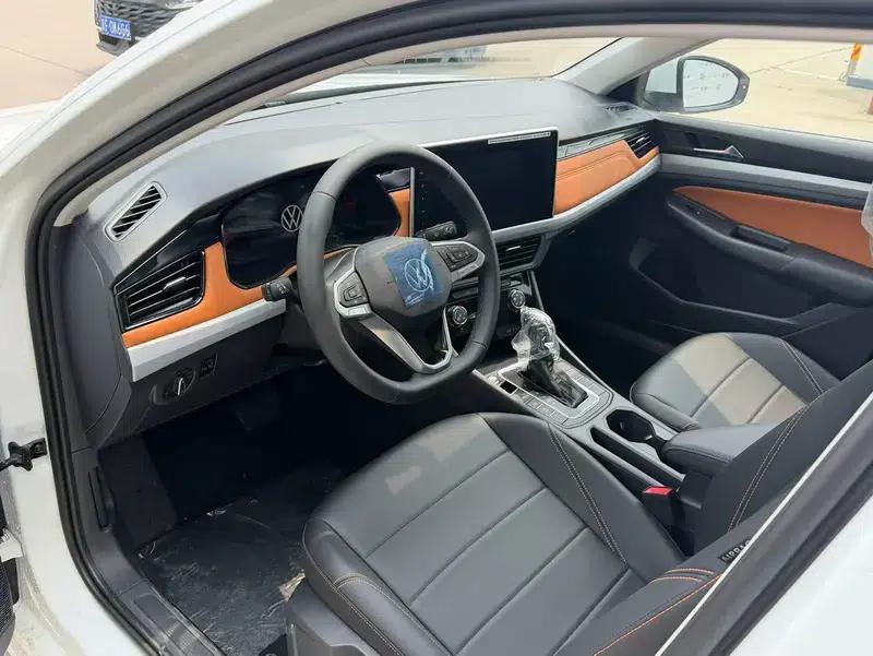 2025 Volkswagen Bora 200TSI DSG Joyful Navigation Edition — миниатюра 8
