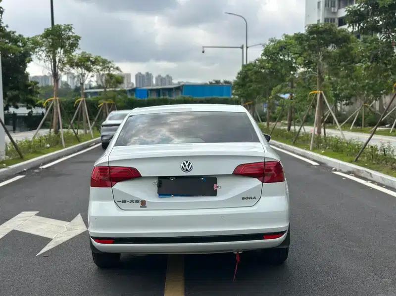 2018 Volkswagen Bora 1.5L Automatic Fashion Edition — миниатюра 5