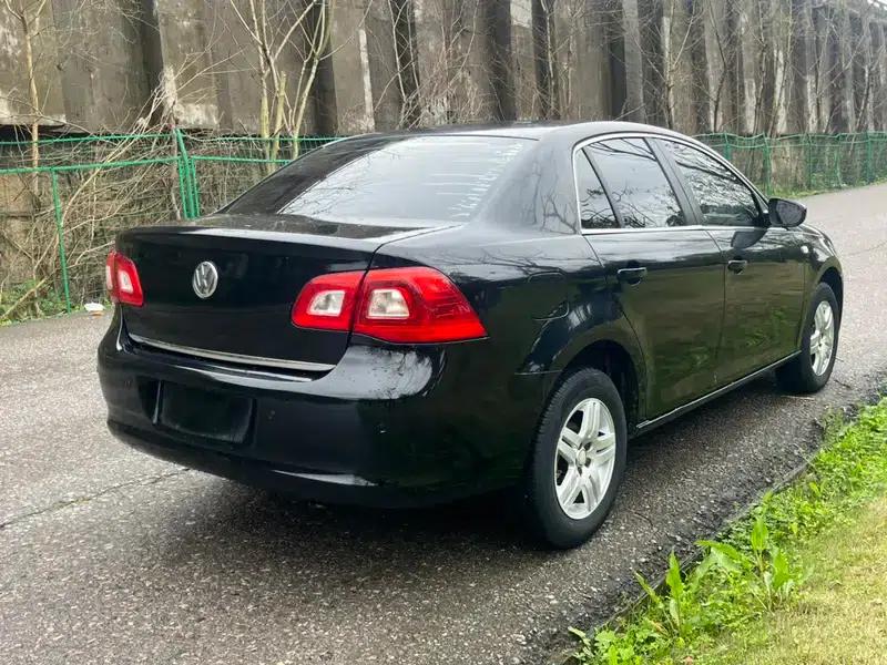 2011 Volkswagen Bora 1.6L Automatic Fashion Edition — миниатюра 7