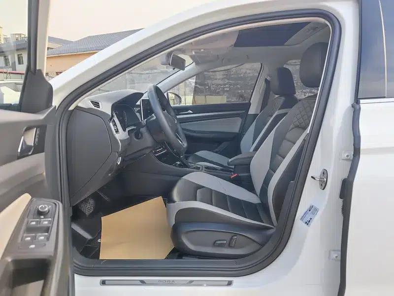 2023 Volkswagen Bora 300TSI DSG Premium Edition — миниатюра 18