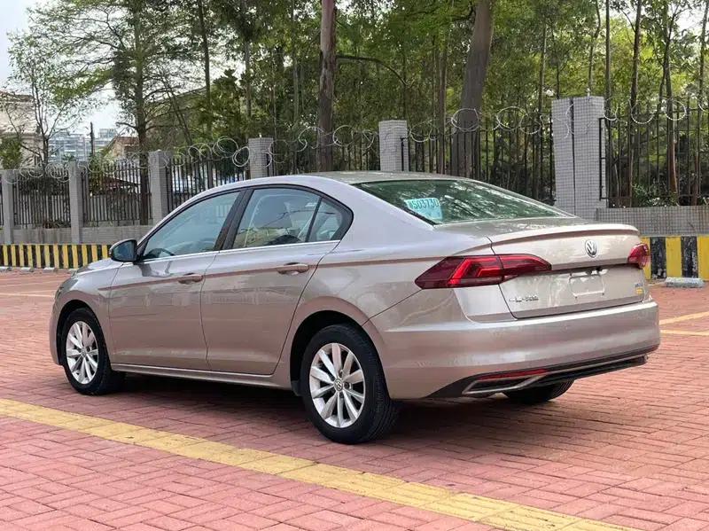 2019 Volkswagen Bora 1.5L Automatic Comfort Model — миниатюра 4