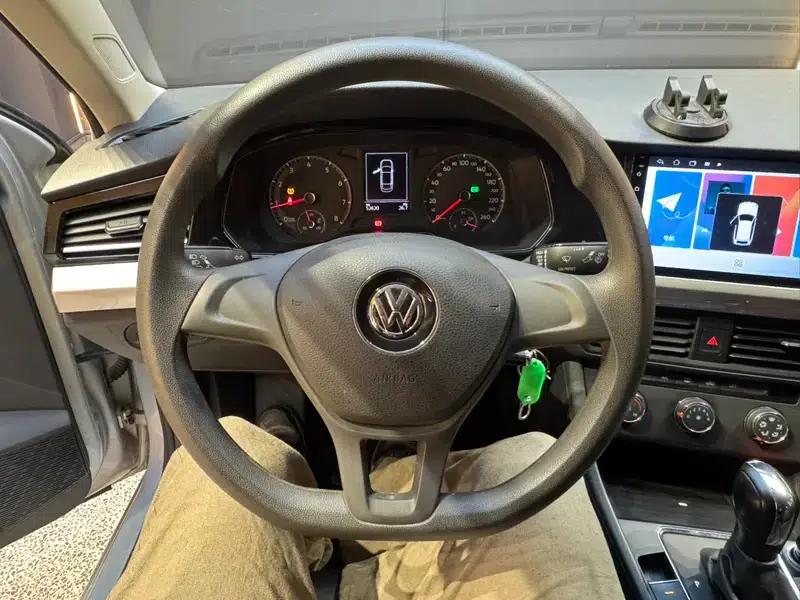 2020 Volkswagen Bora 1.5L Automatic Fashion Edition — миниатюра 10