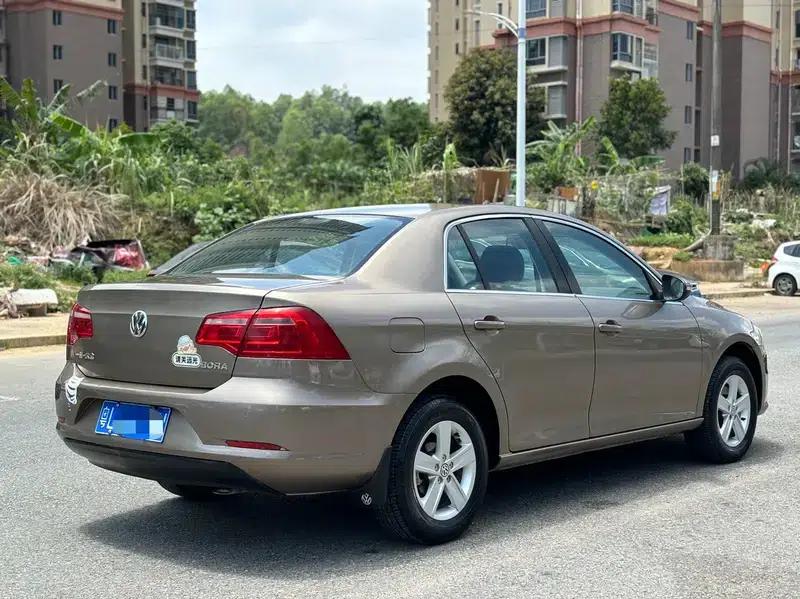 2014 Volkswagen Bora 1.6L Manual Fashion Edition — миниатюра 7