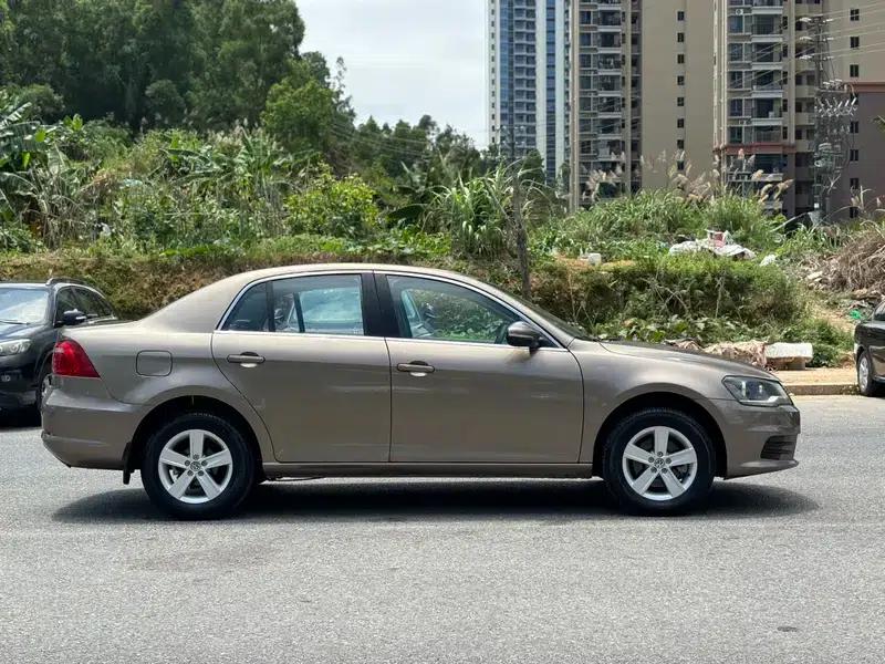 2014 Volkswagen Bora 1.6L Manual Fashion Edition — миниатюра 8